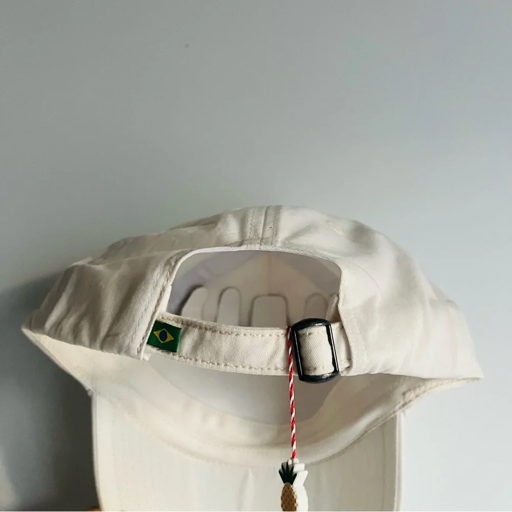 FARM Rio Brazil Embroidered Macaw Lounge Chair Off-White Baseball Hat OS NWT